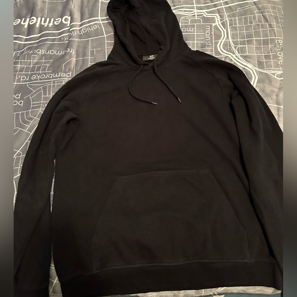 H&M Other - H&M Men’s Medium Black Hoodie